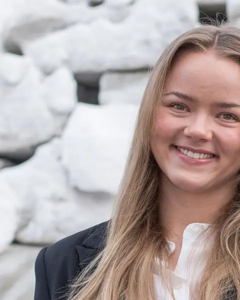 Portrett av Hannah Selsås Johnsen